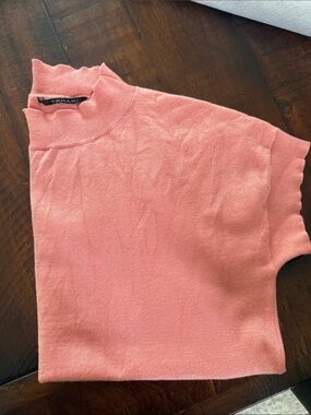Tahari Coral Short Sleeve Knit Mock Neck Top